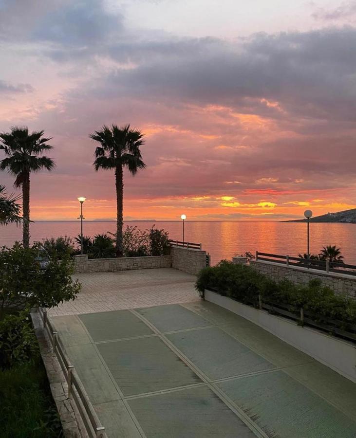White Sidesea View Apartment Sarandë Exteriér fotografie